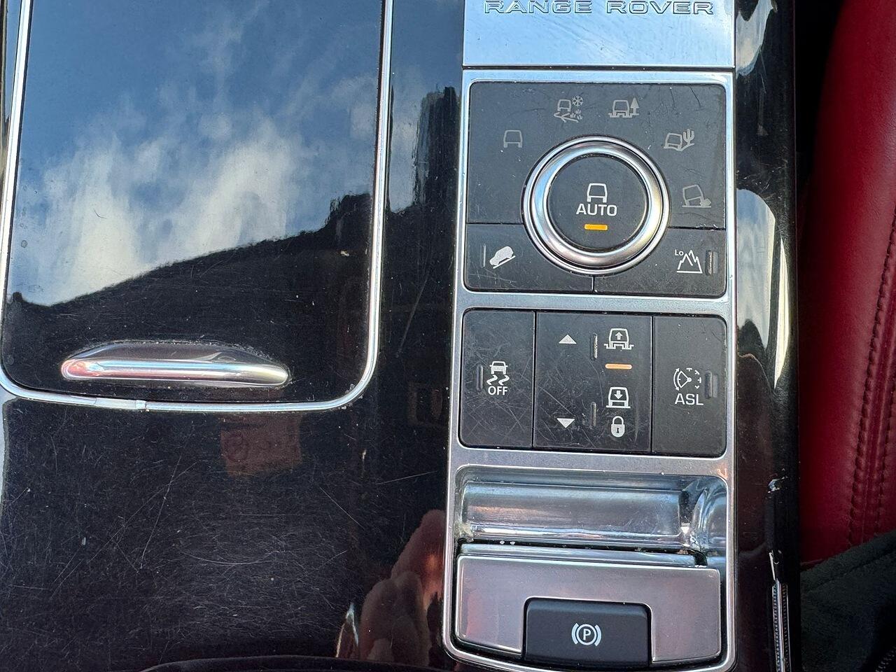 Land Rover Range Rover view 20