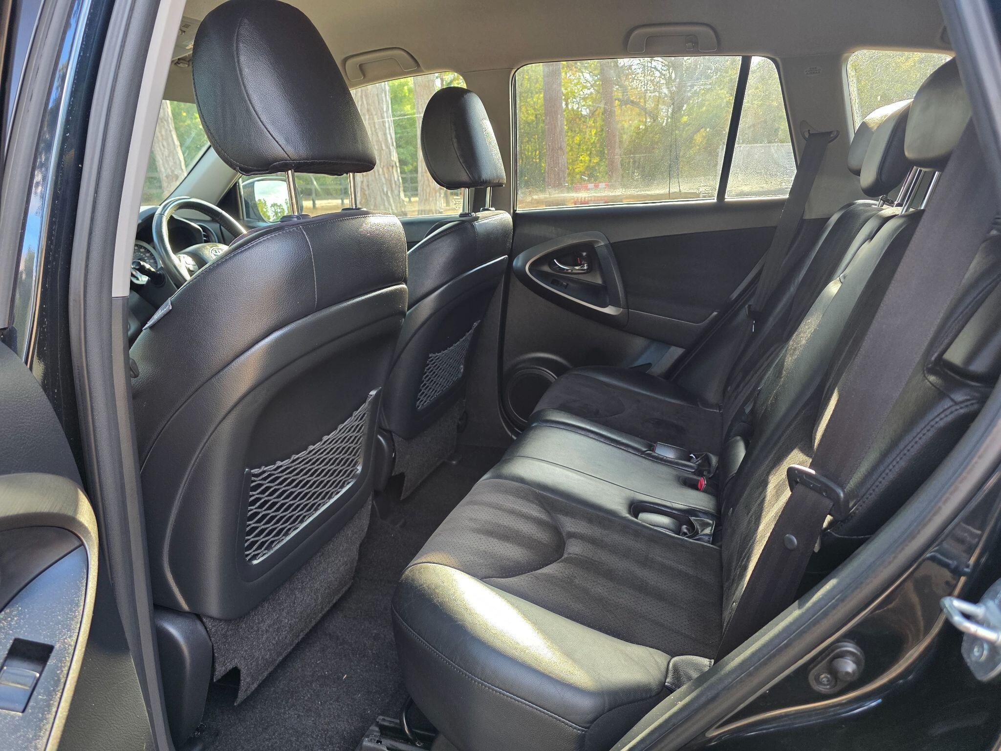 Toyota RAV4 view 33
