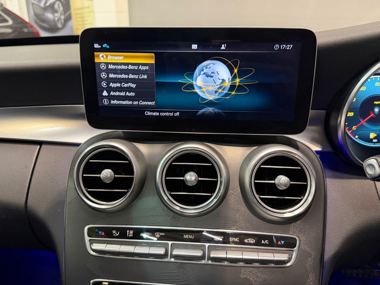 Mercedes-Benz C-Class view 24