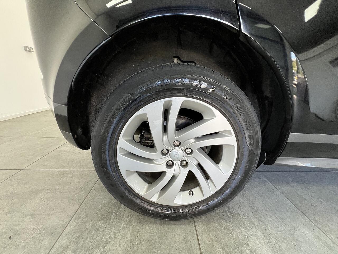 Land Rover Range Rover Evoque view 21