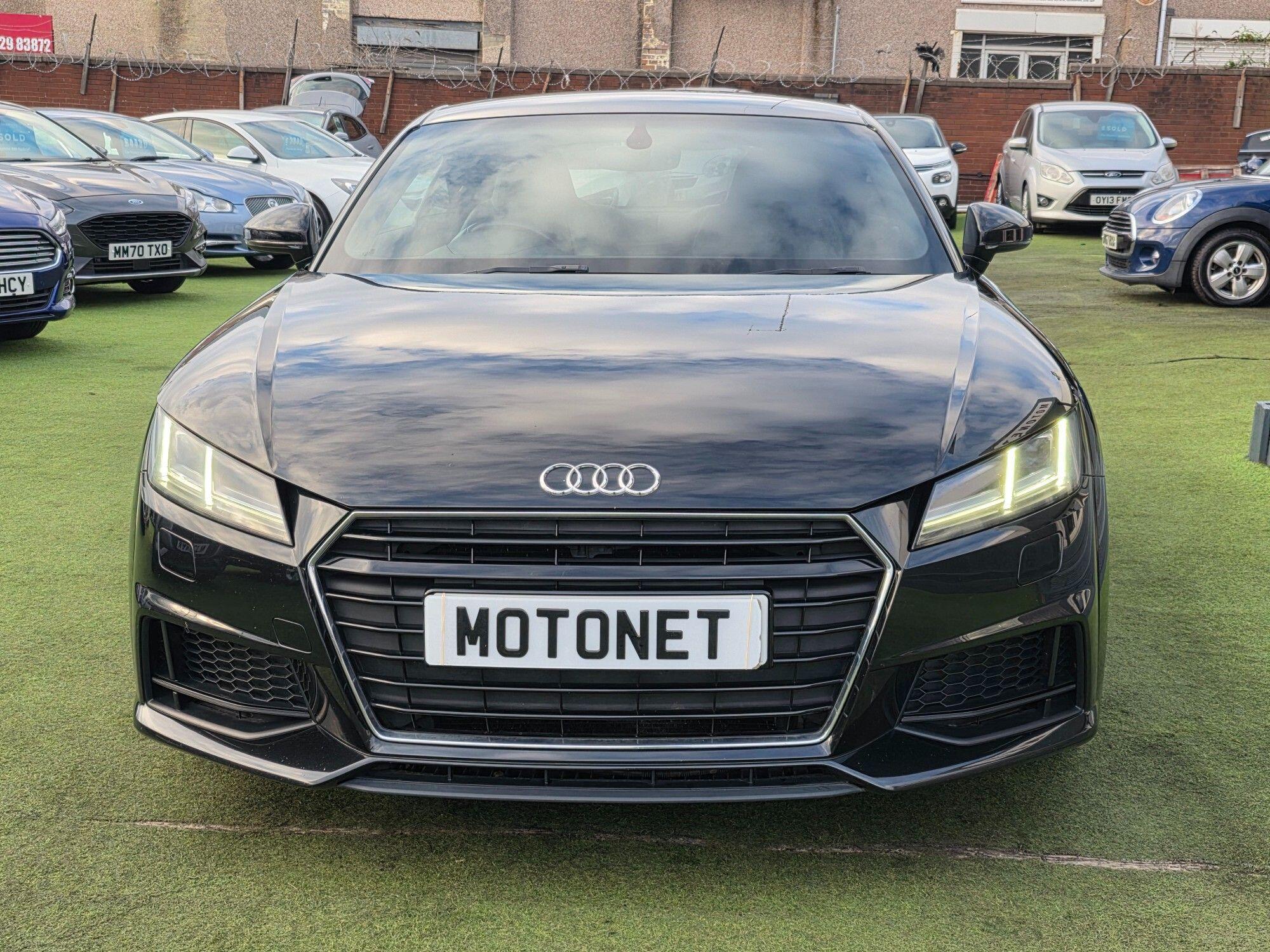 Audi TT view 4