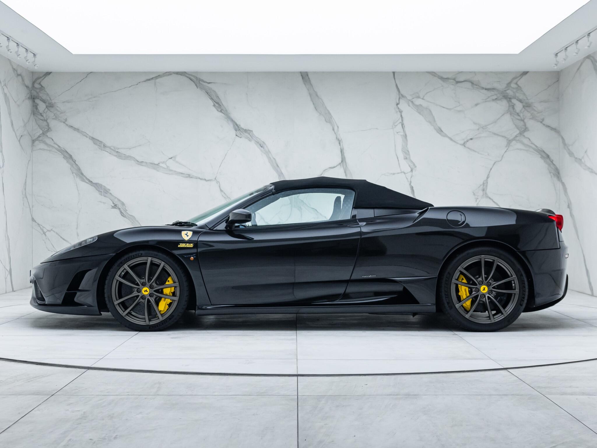 Ferrari F430 view 9
