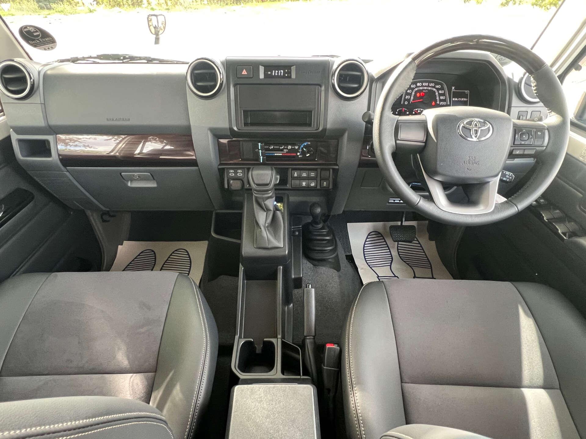 Toyota Land Cruiser view 2