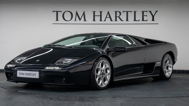 Lamborghini Diablo view 4