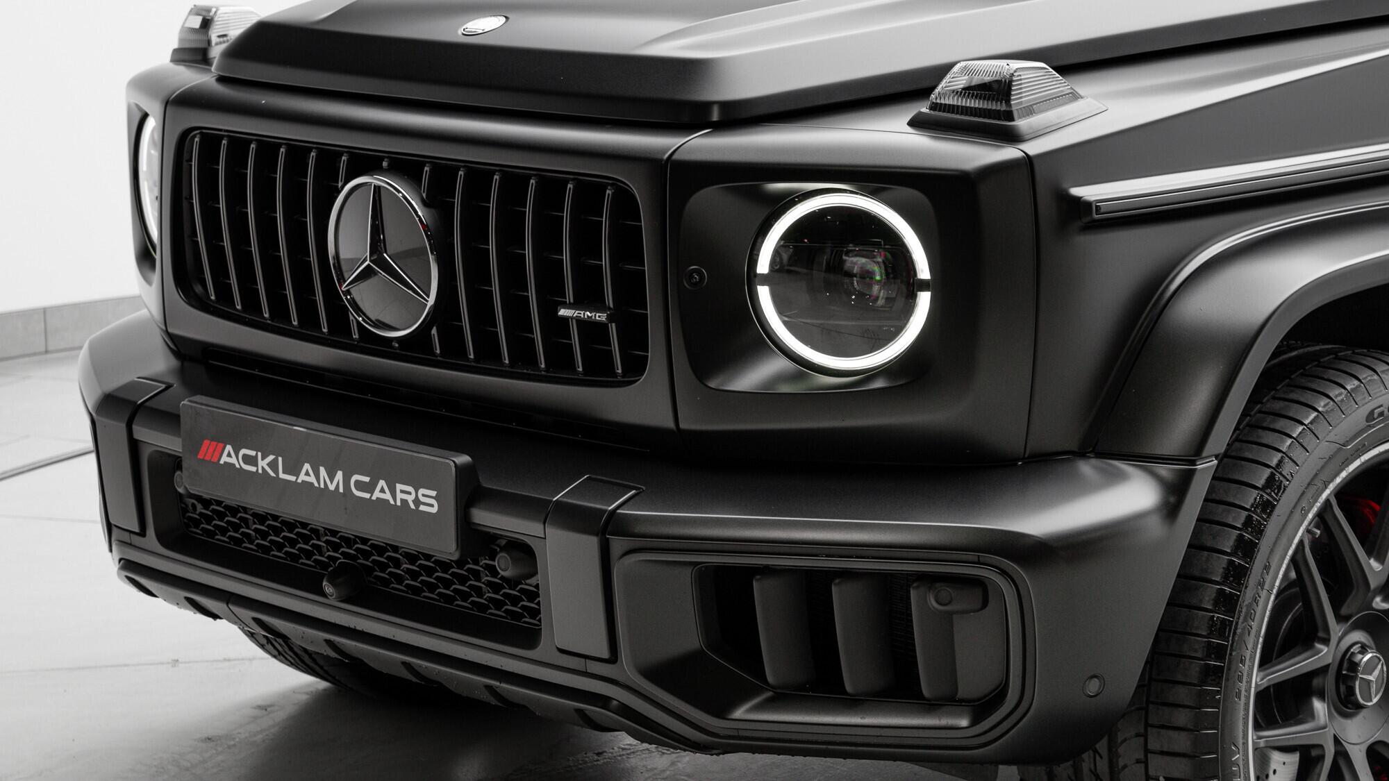 Mercedes-Benz G-Class view 9
