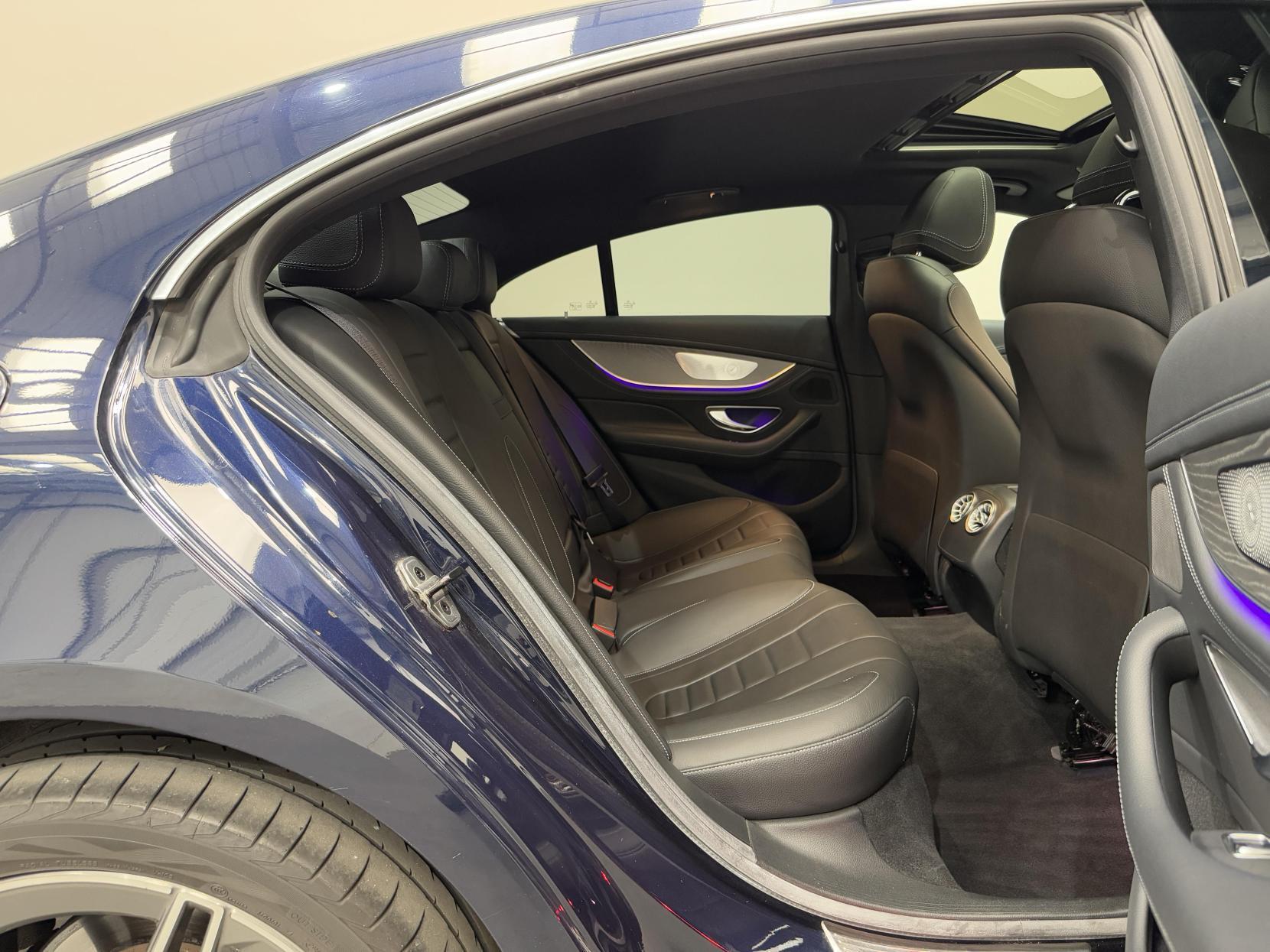 Mercedes-Benz CLS view 60