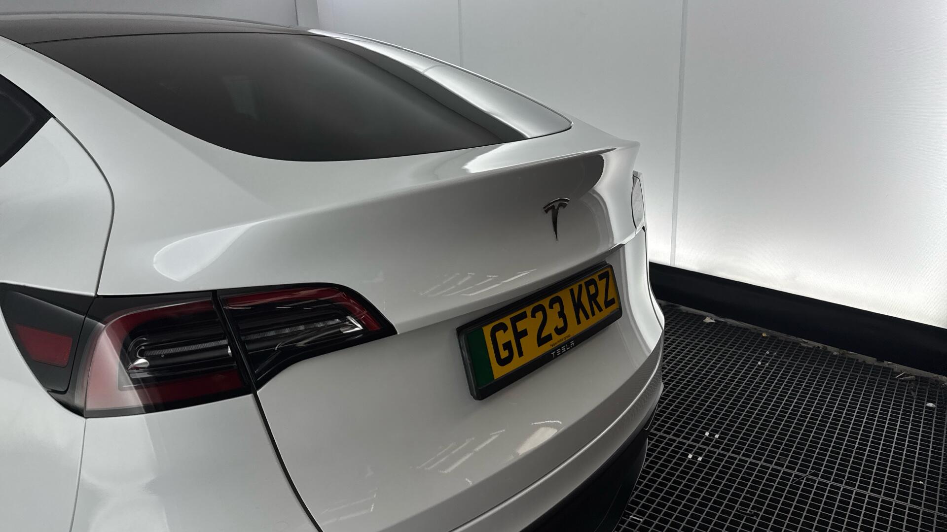 Tesla Model Y view 25