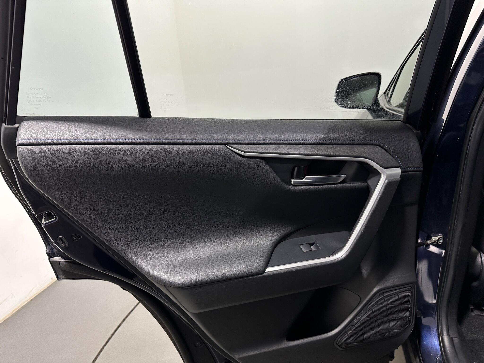 Toyota Rav4 view 39