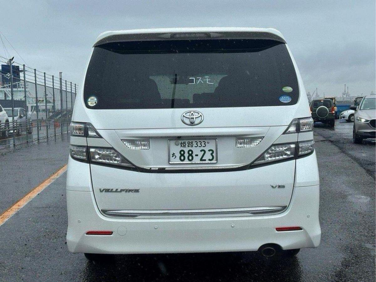 Toyota Vellfire view 7
