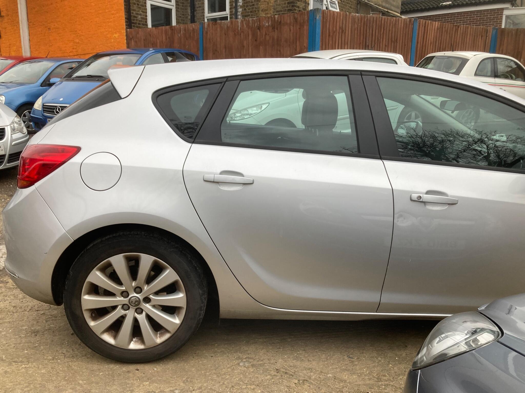 Vauxhall Astra view 12