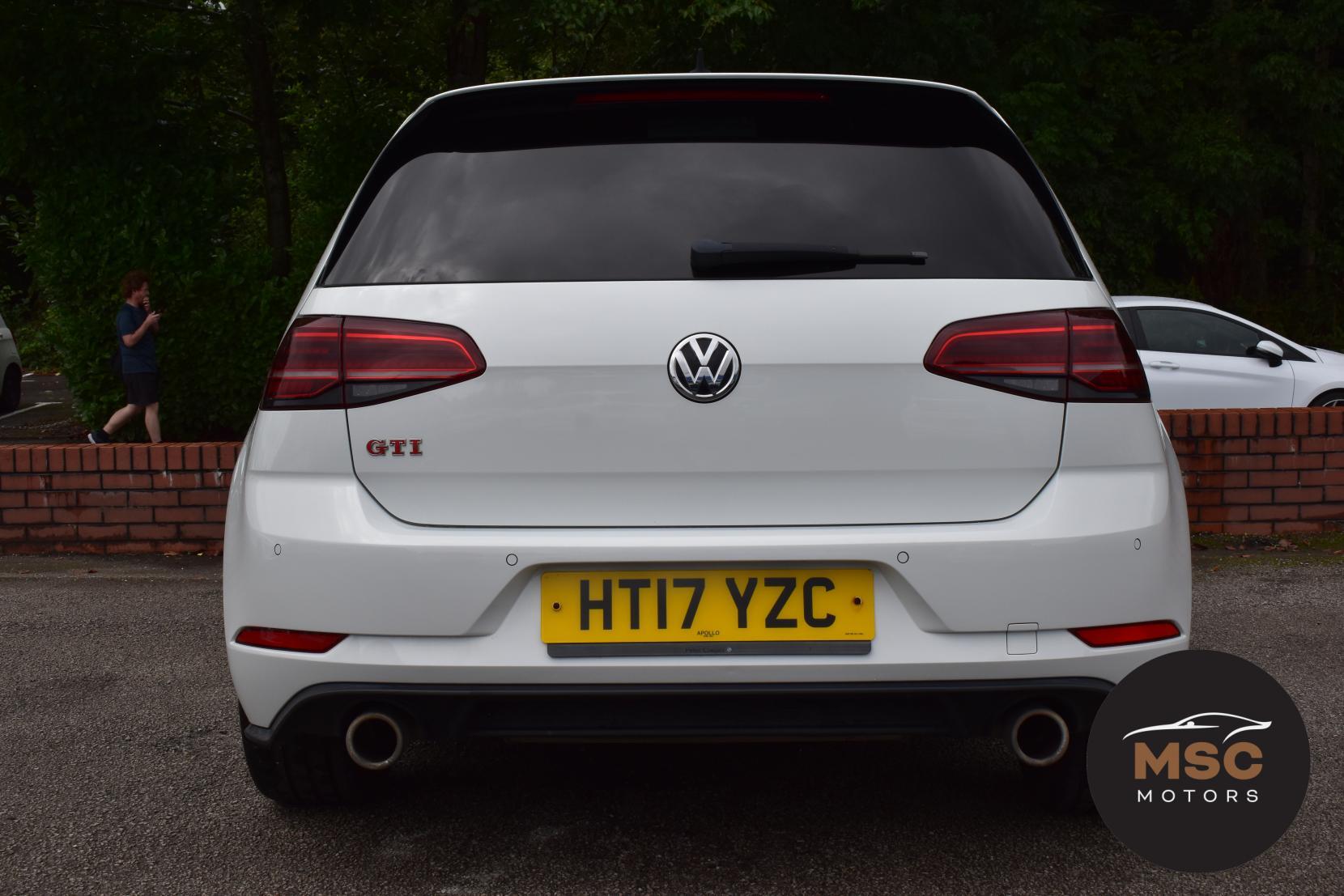 Volkswagen Golf view 16