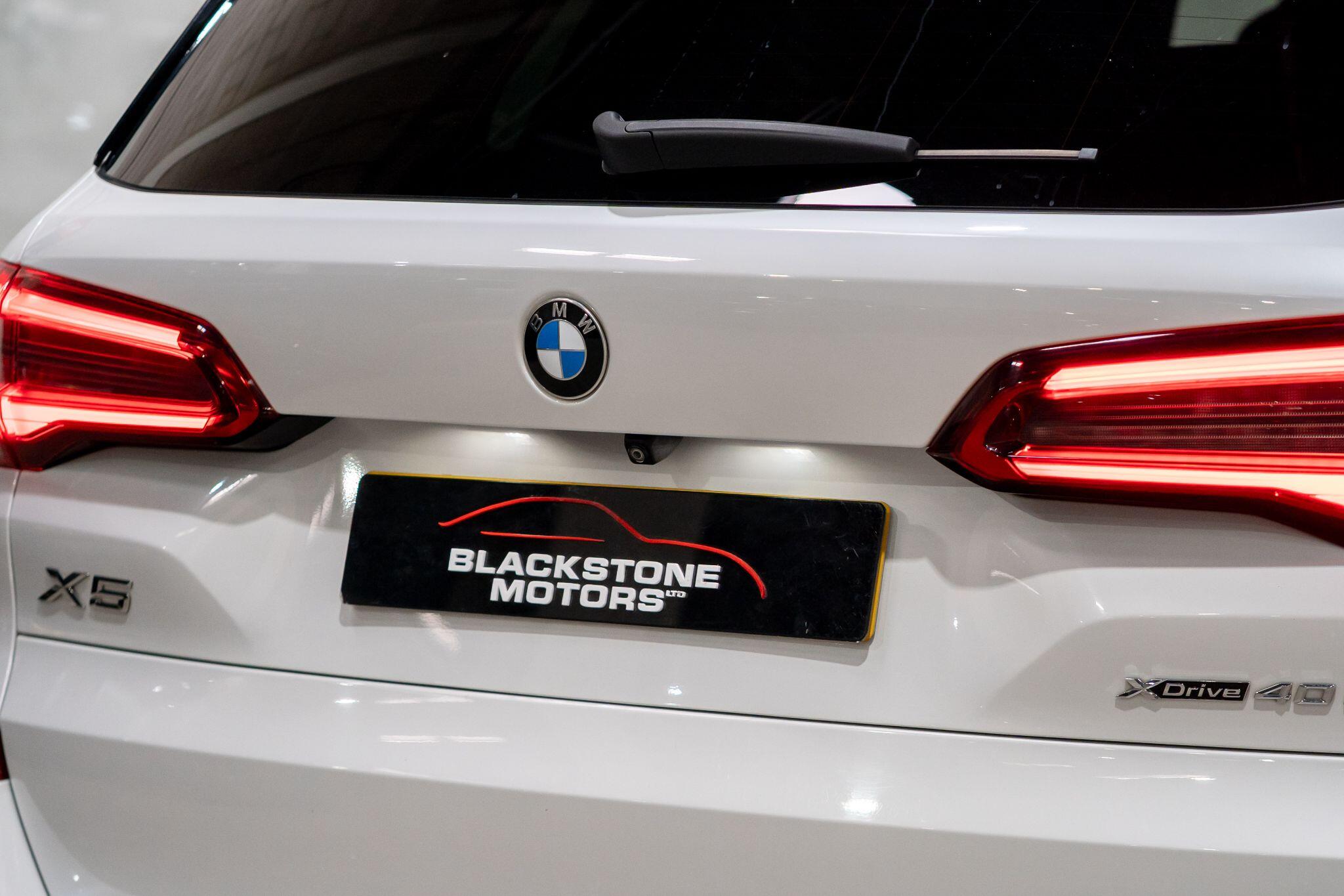 BMW X5 view 43