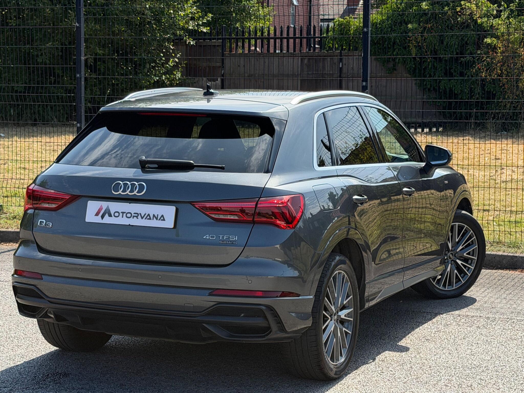 Audi Audi Q3 view 12