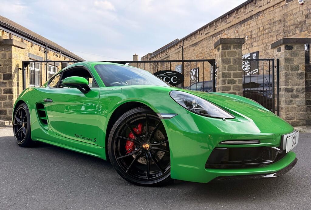 Porsche Cayman view 6