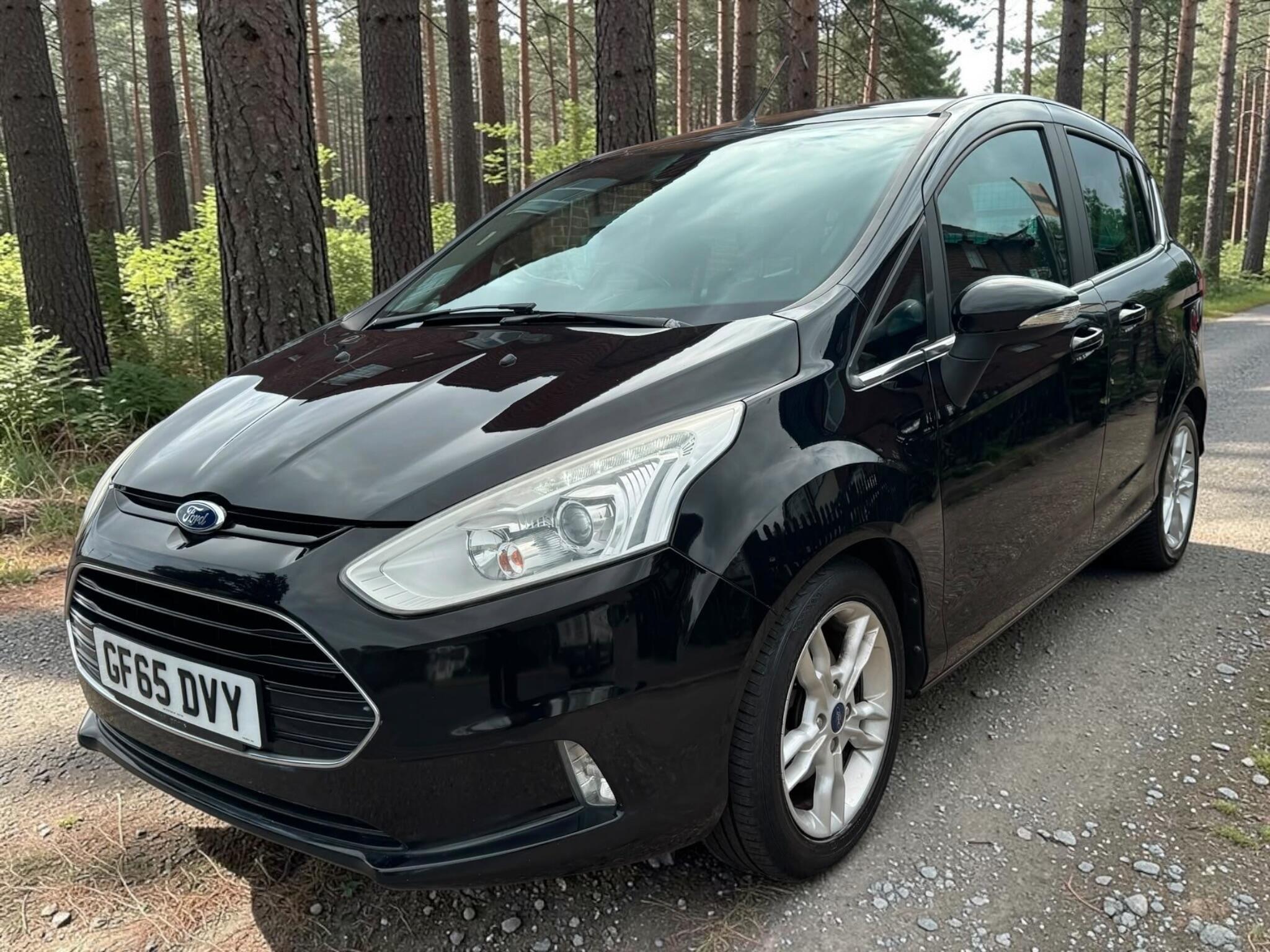 Ford B-Max view 5