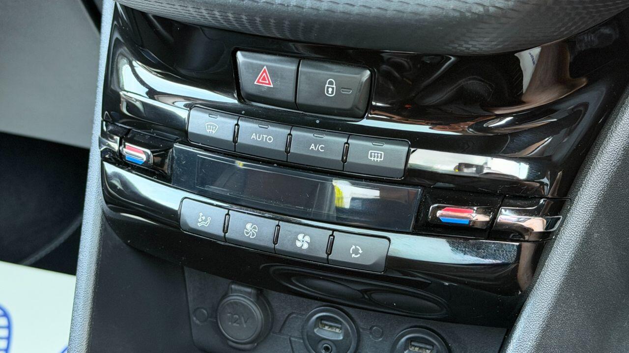 Peugeot 2008 view 23