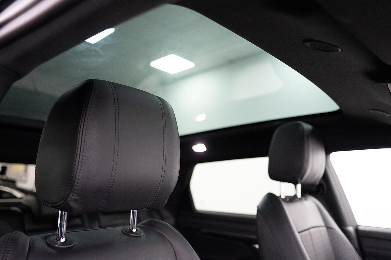 Land Rover Range Rover Evoque view 26