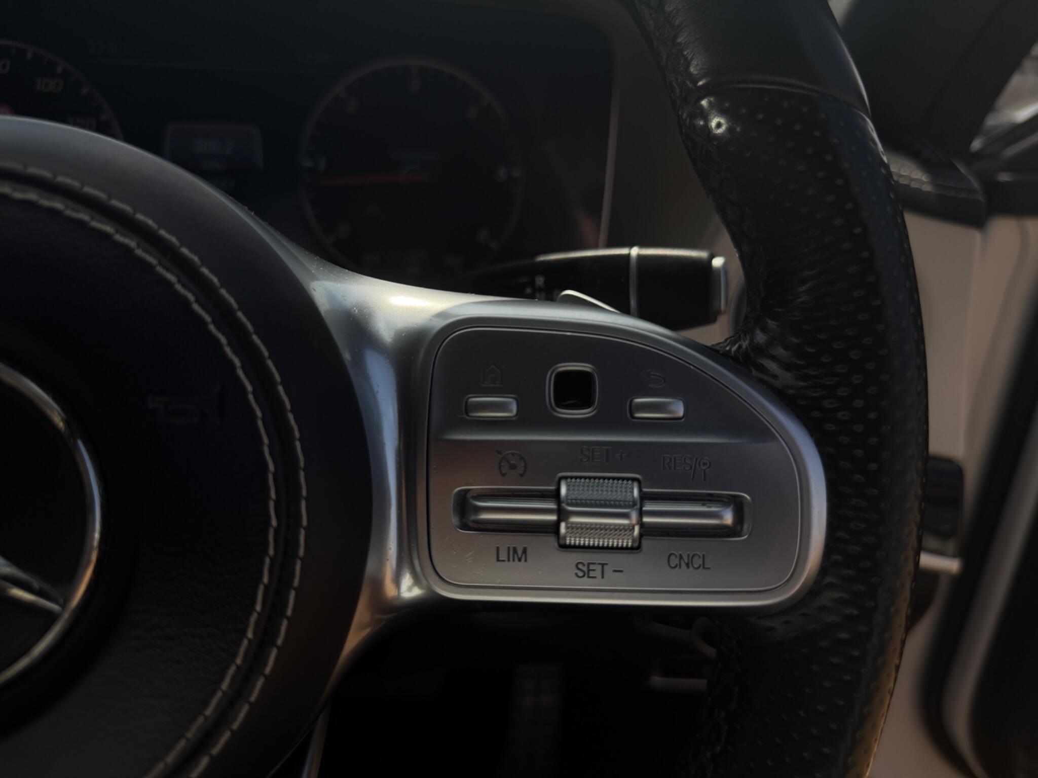 Mercedes-Benz S Class view 27