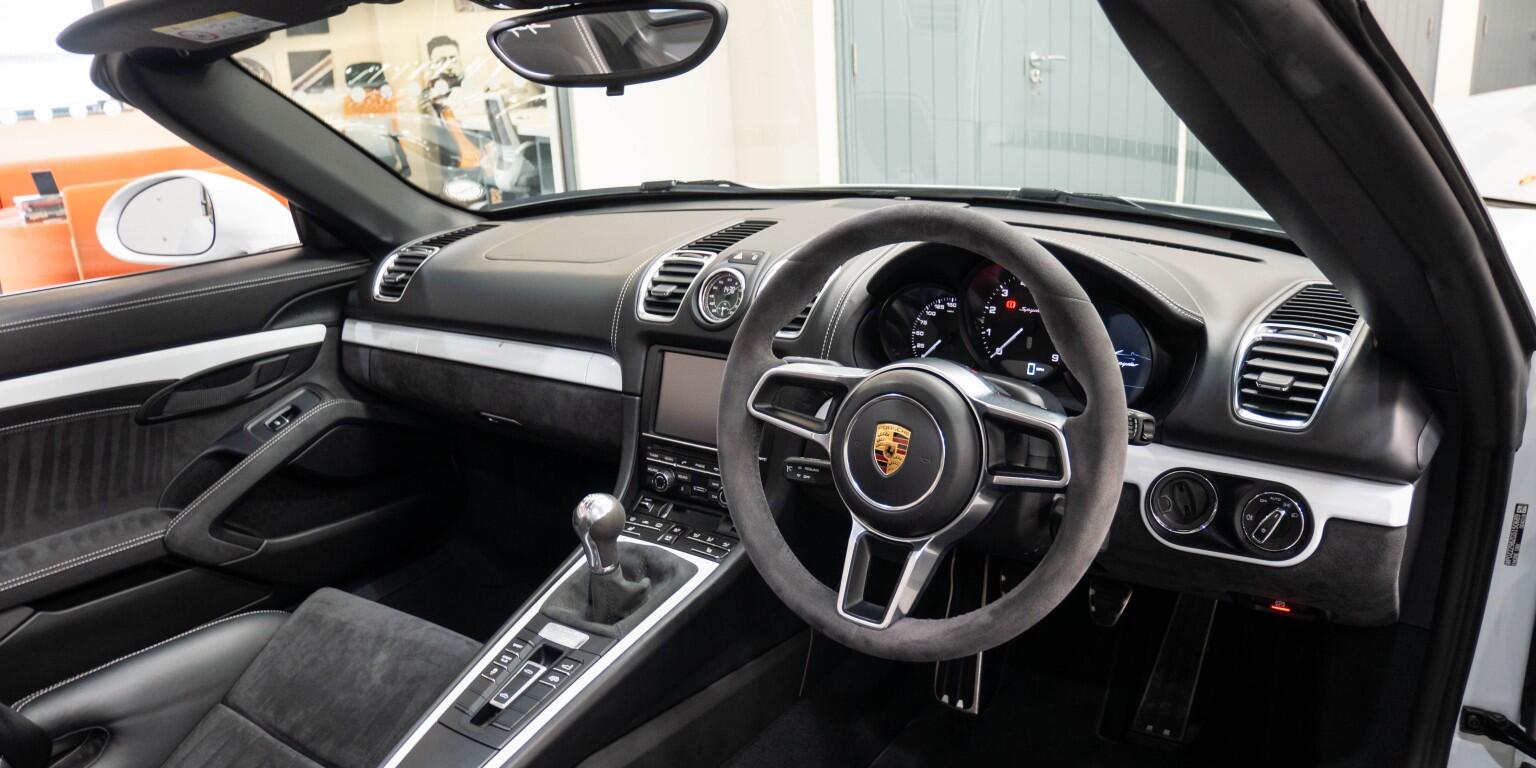 Porsche Boxster view 13