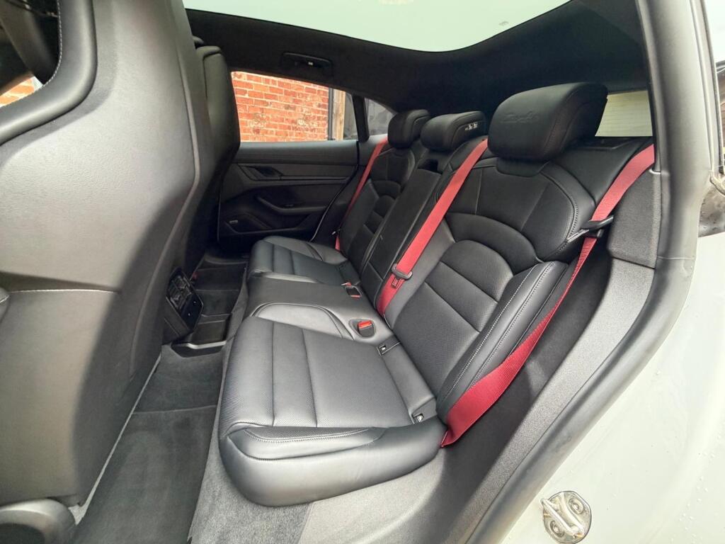 Porsche Taycan view 8