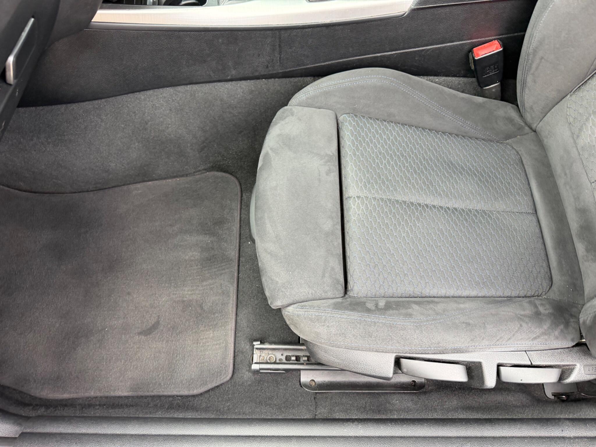 BMW 1 Series view 18