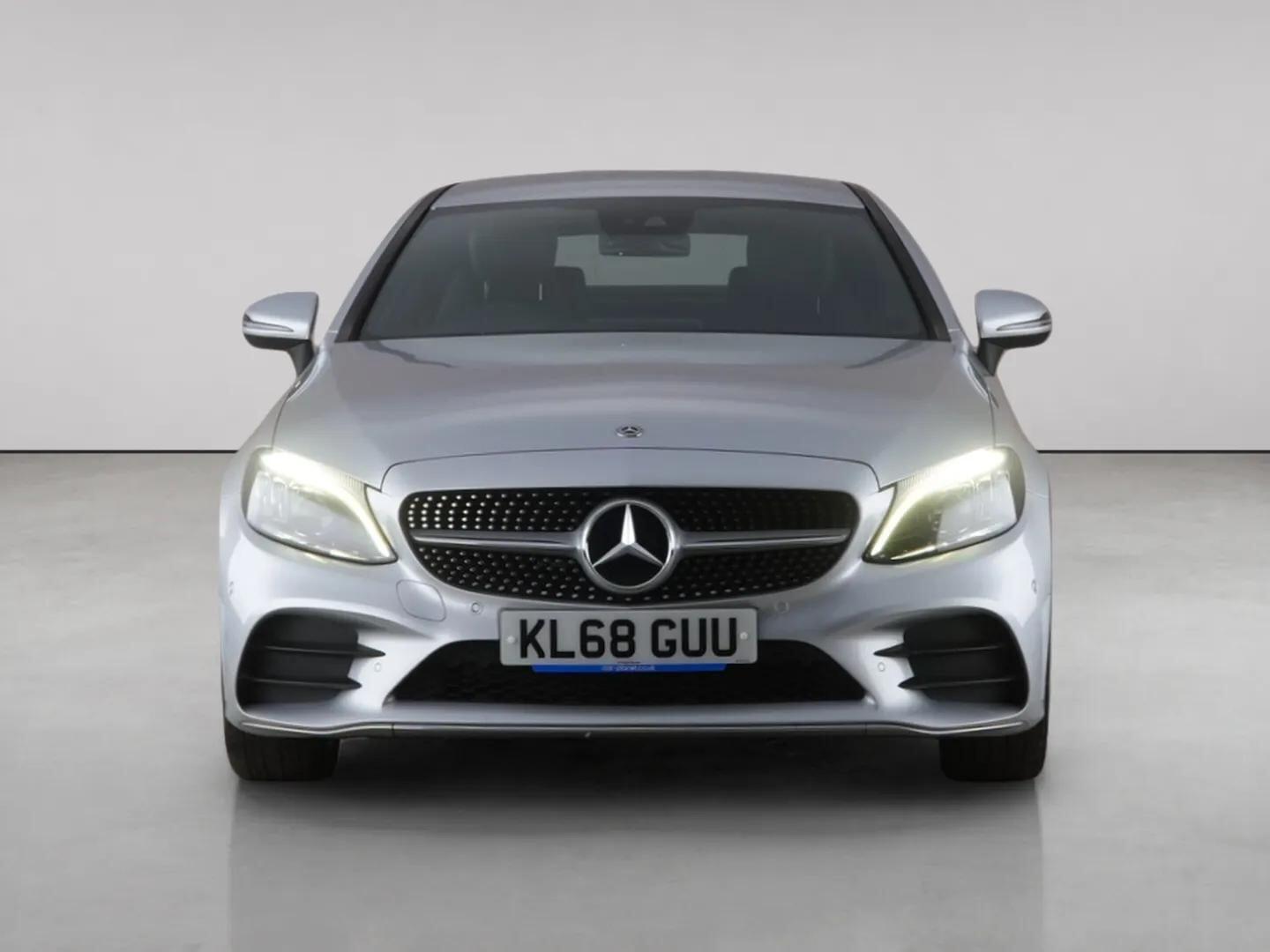 Mercedes-Benz C-Class view 5