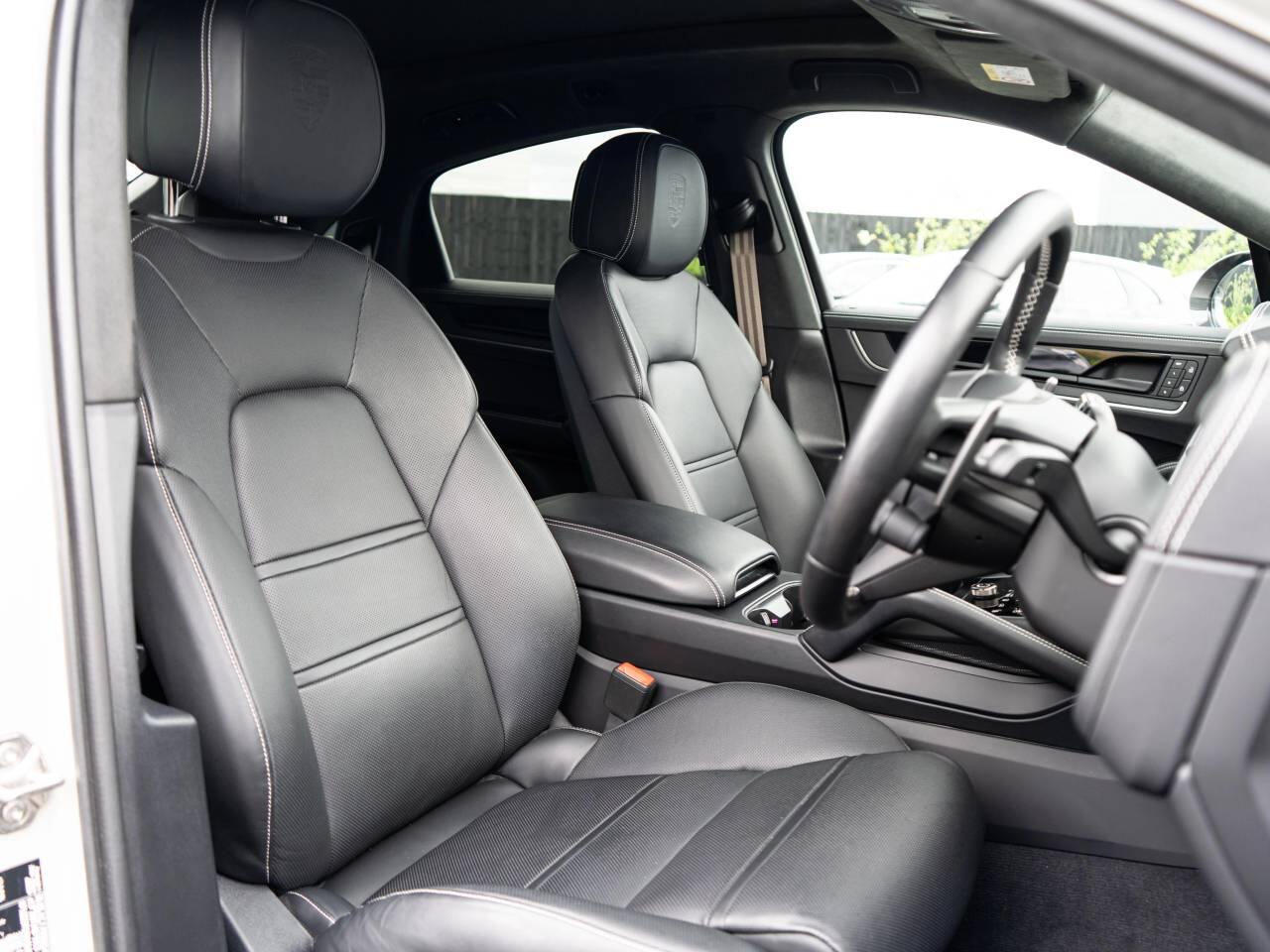 Porsche Cayenne view 5