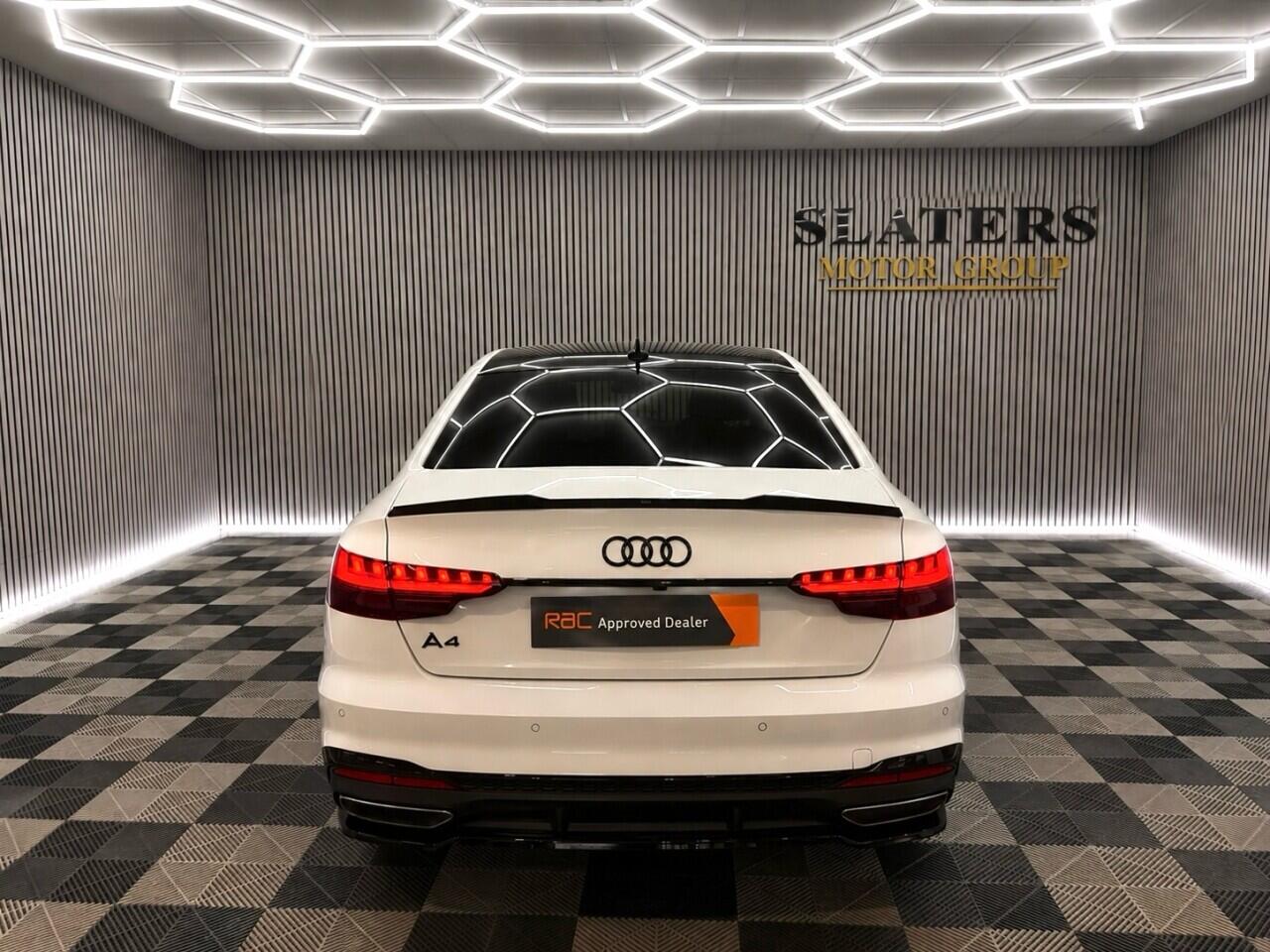 Audi A4 view 36