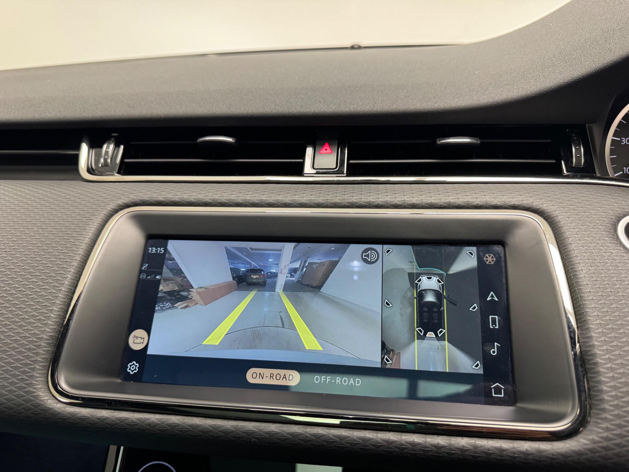 Land Rover Range Rover Evoque view 26