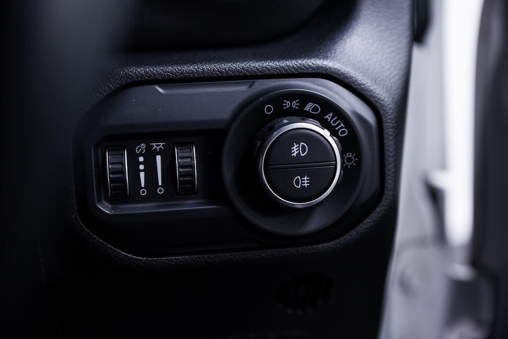 Jeep Wrangler view 25