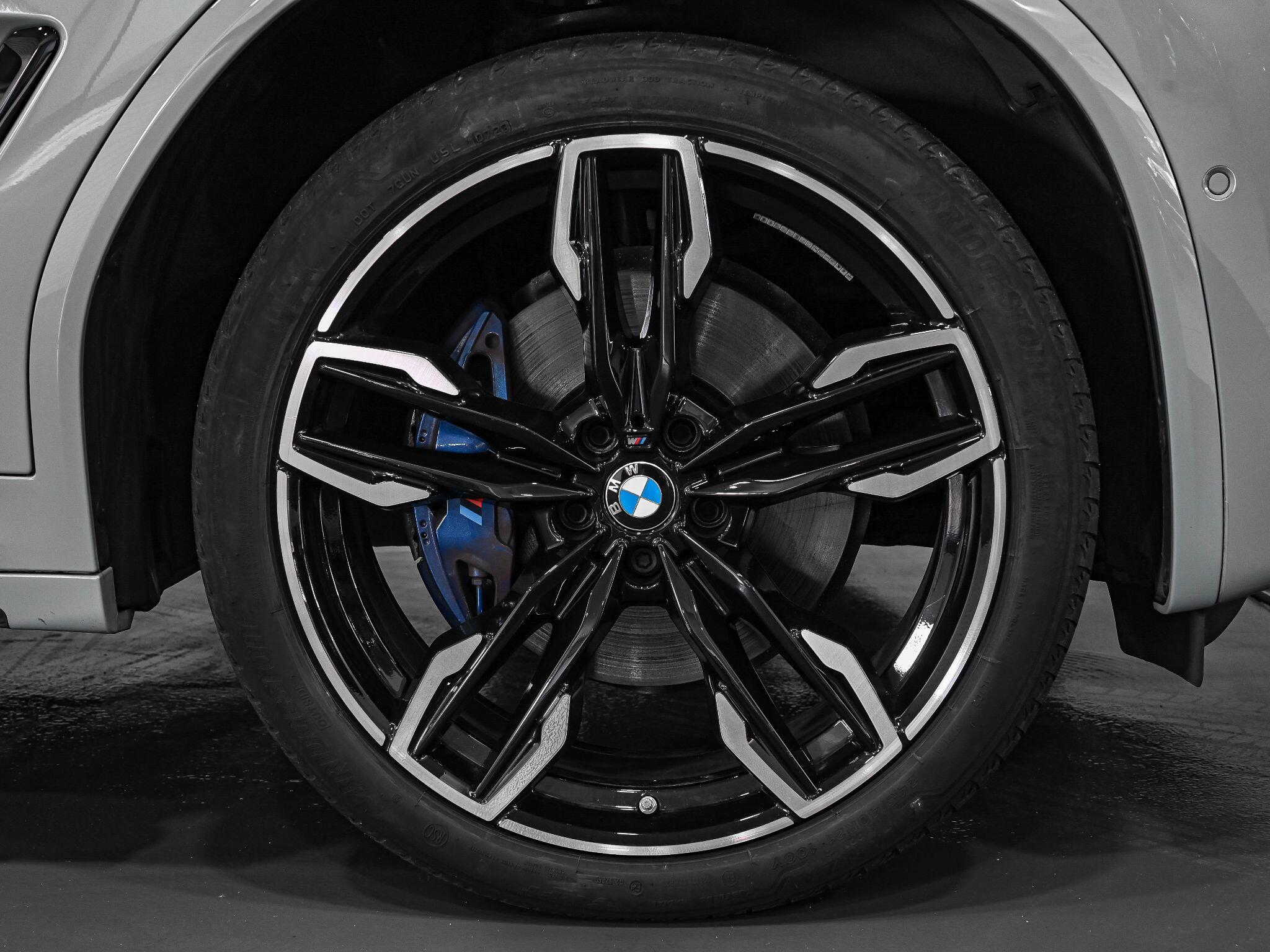 BMW X4 view 7