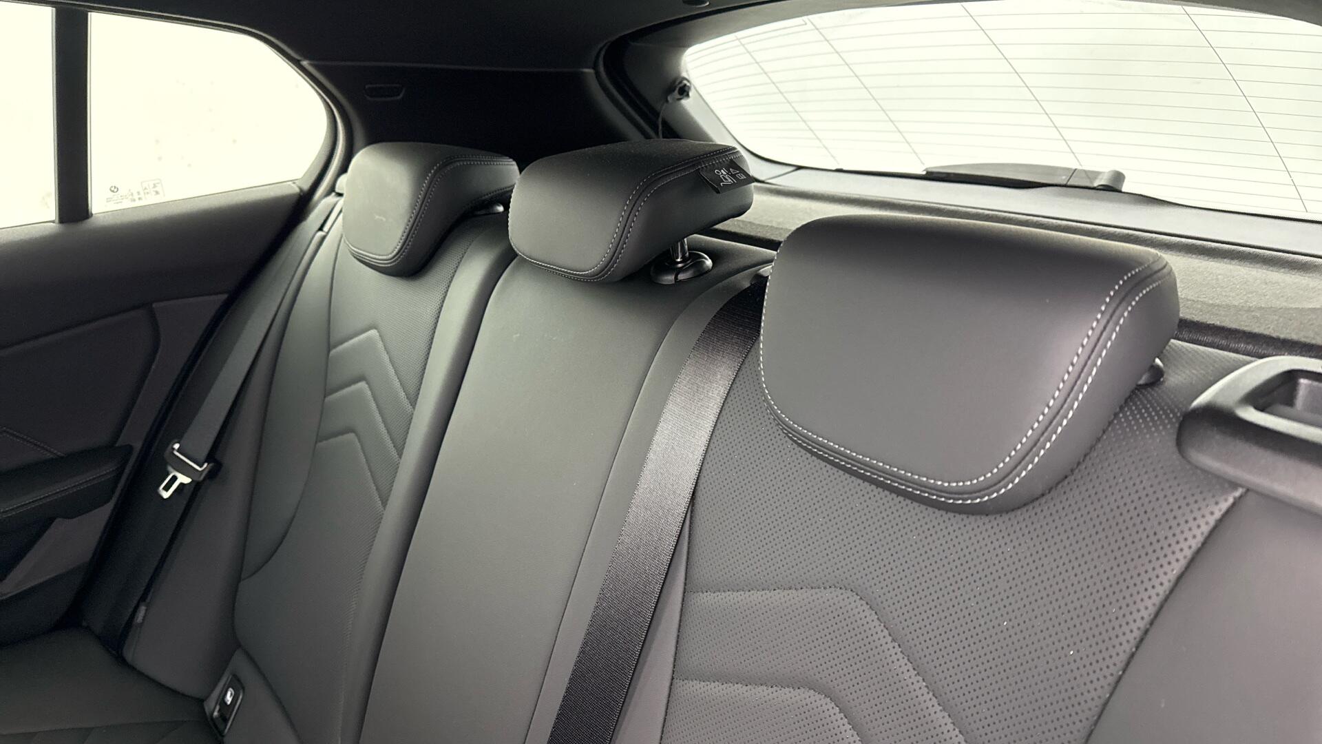 BMW 1 Series view 12