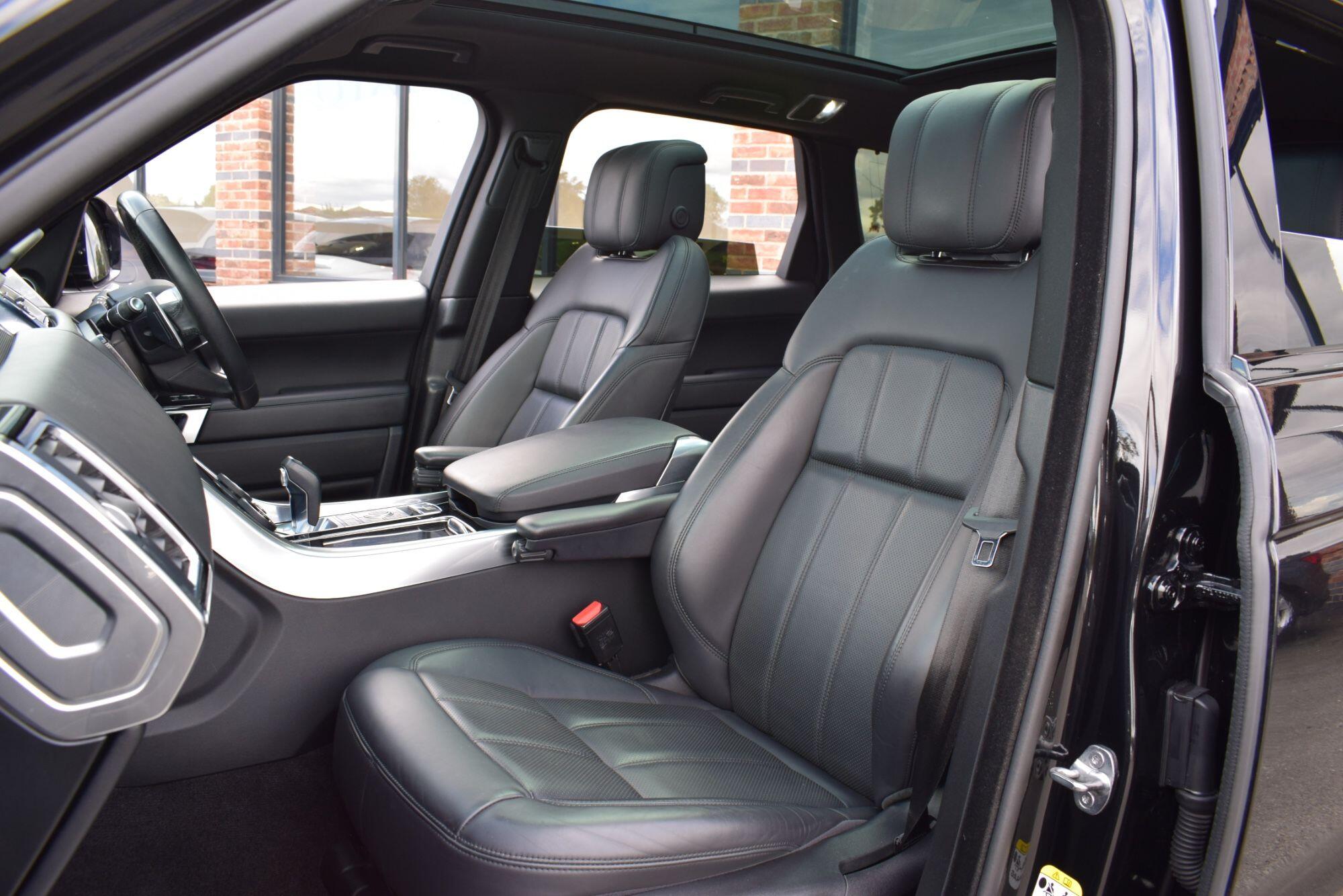 Land Rover Range Rover Sport view 34