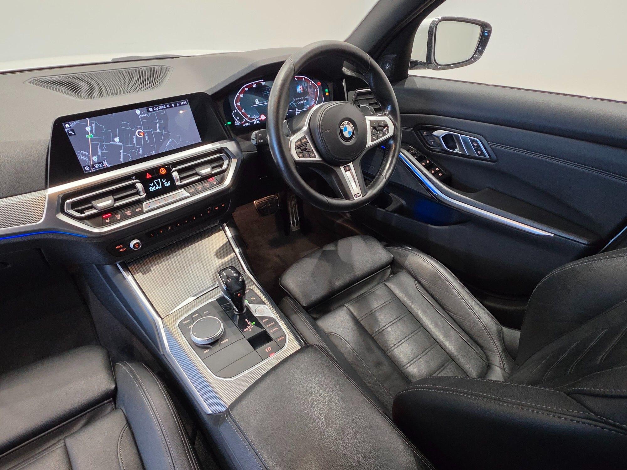 BMW 3 Series view 85