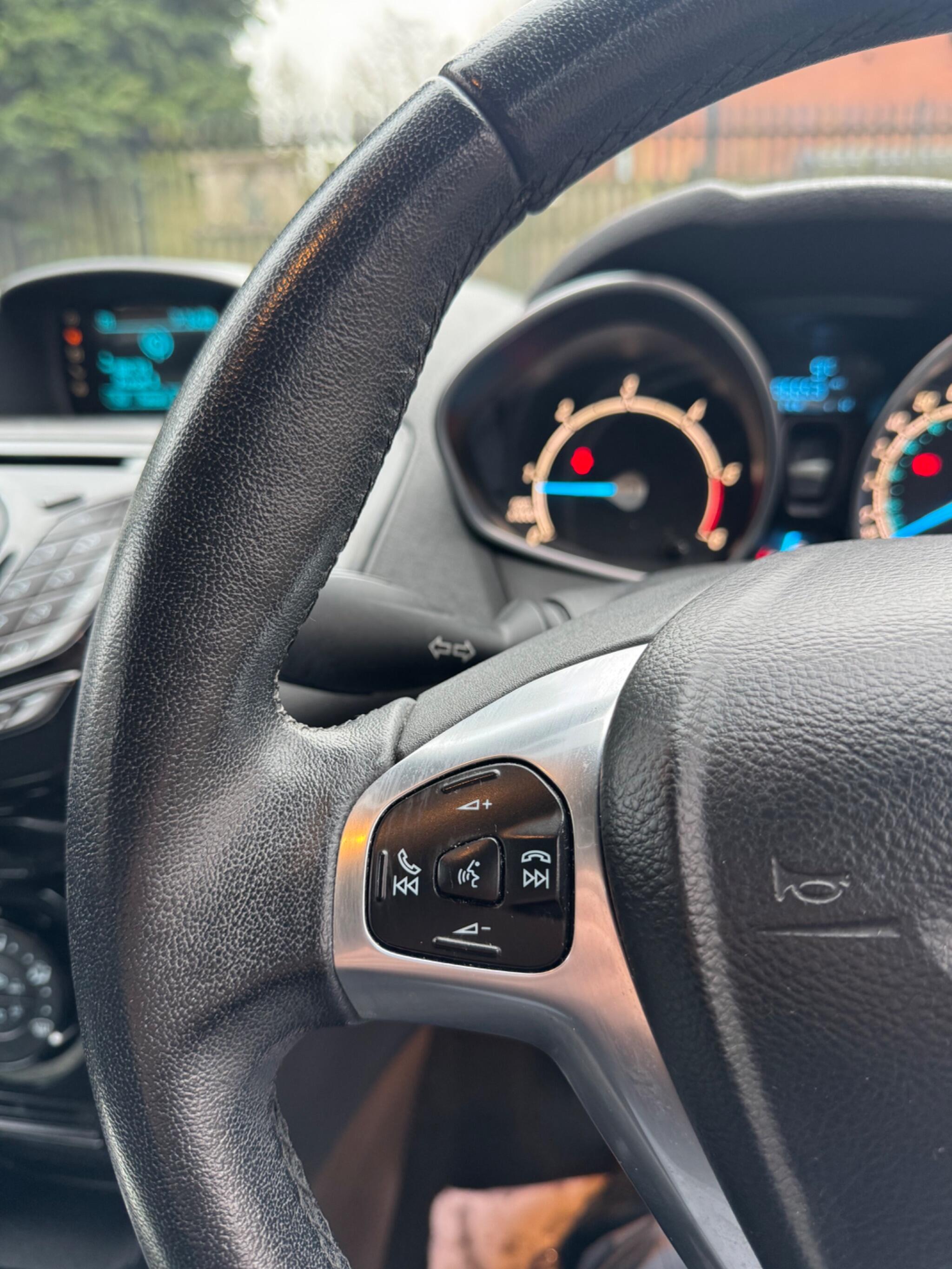 2014 Ford Fiesta 1.5 TDCi Zetec Euro 5 5dr image 48