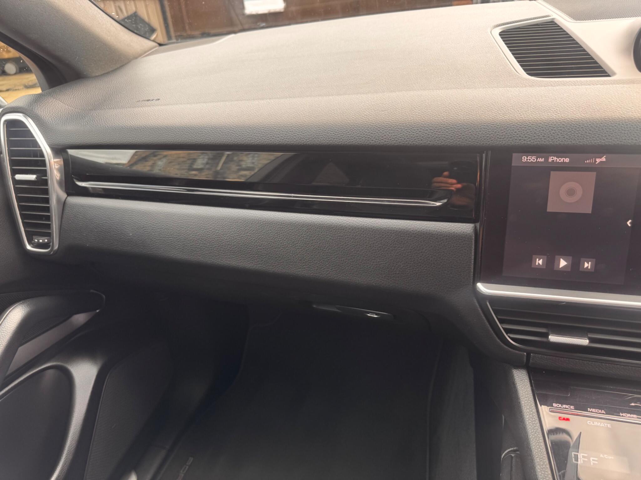 Porsche Cayenne view 15