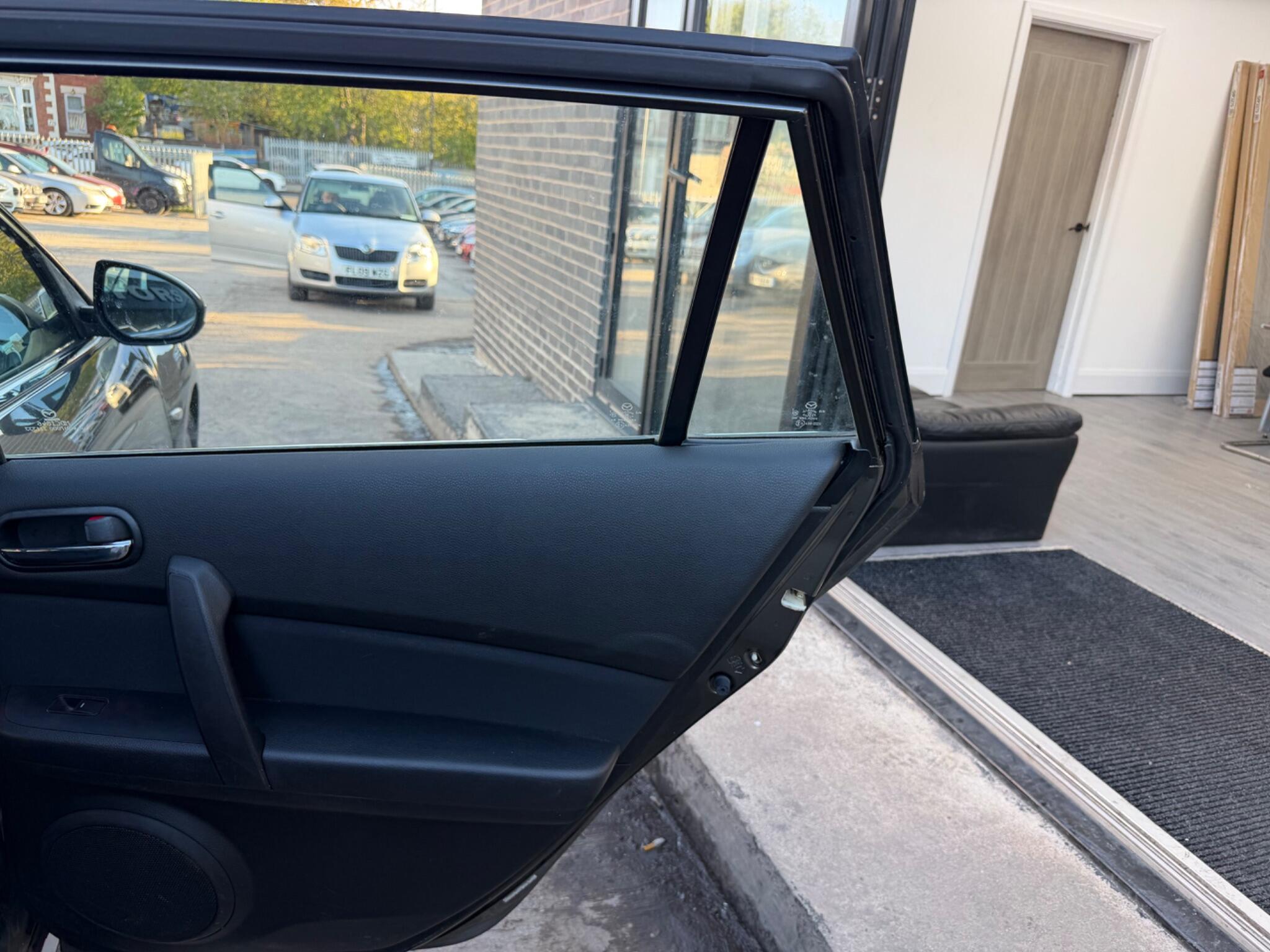 Mazda Mazda6 view 18