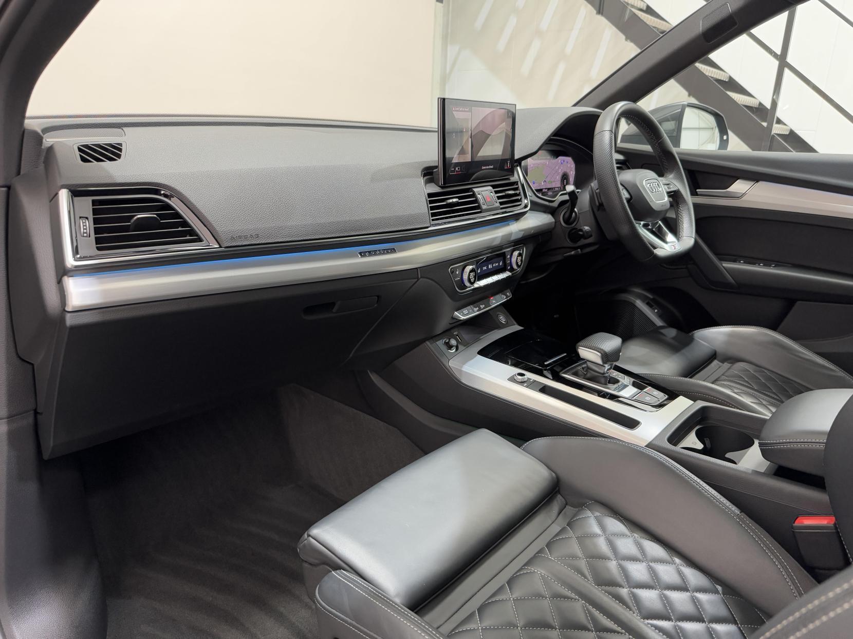 Audi Q5 view 46