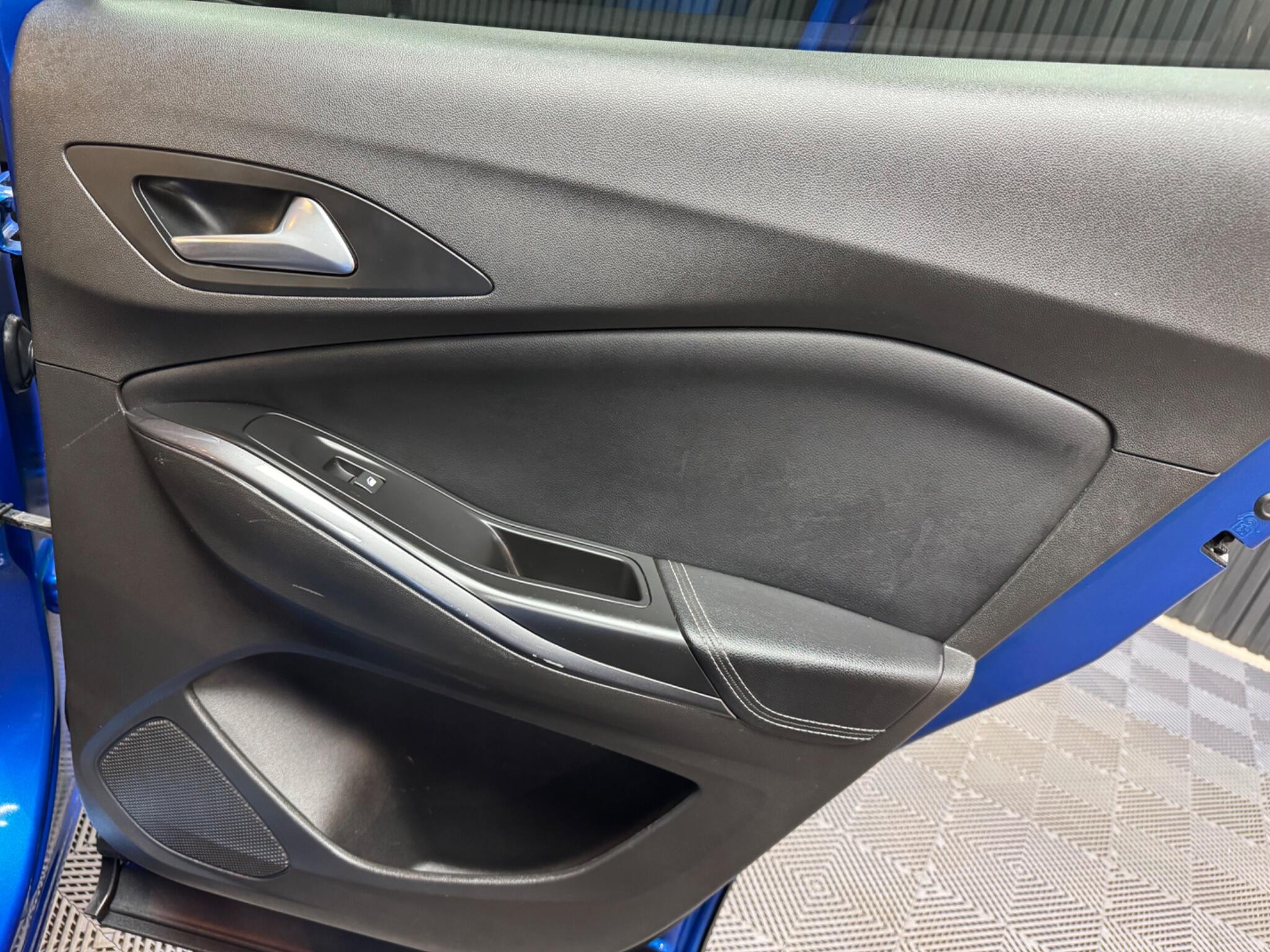 Vauxhall Grandland X view 33
