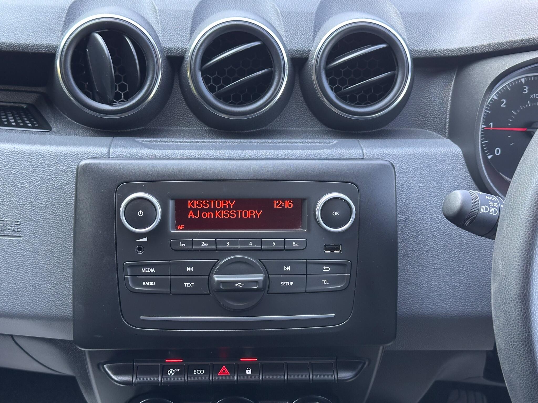 Dacia Duster view 38