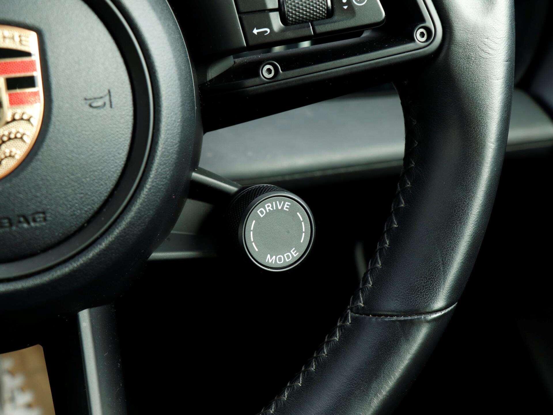 Porsche Taycan view 20