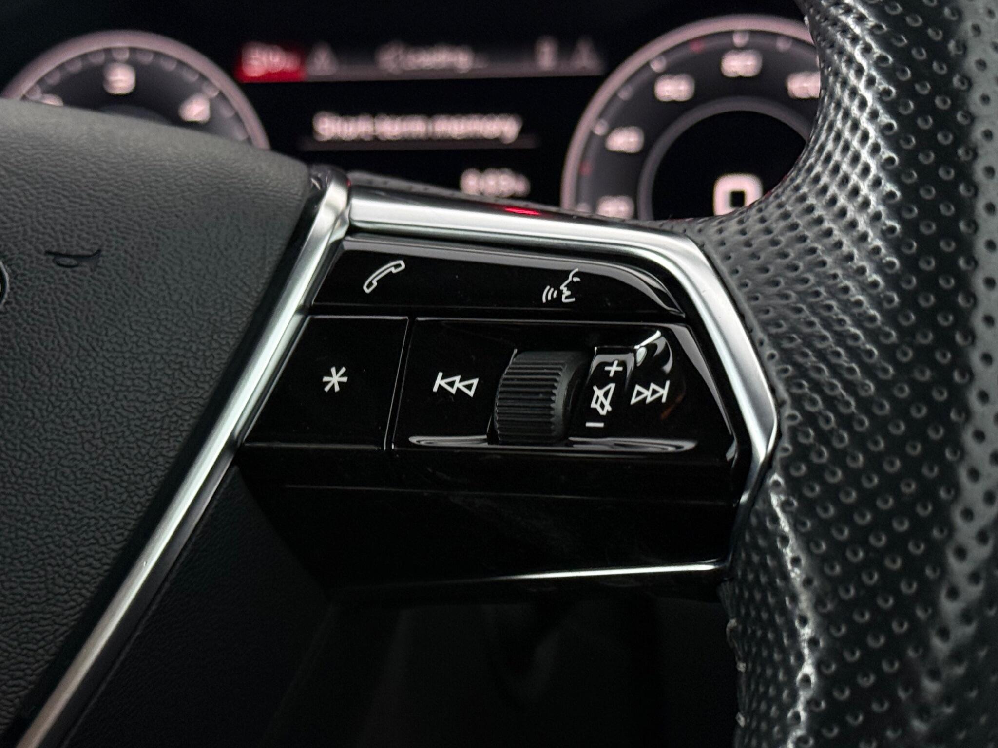 Audi A6 view 16