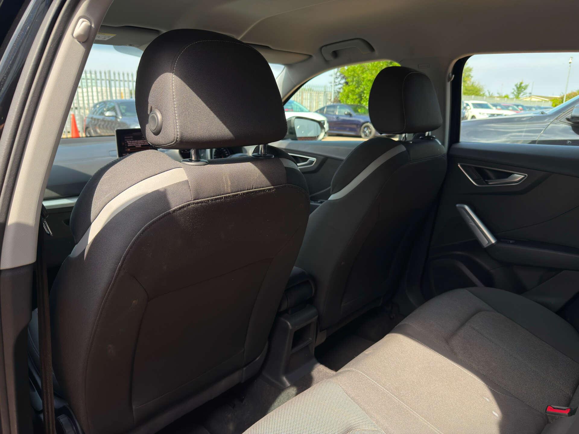 Audi Q2 view 32
