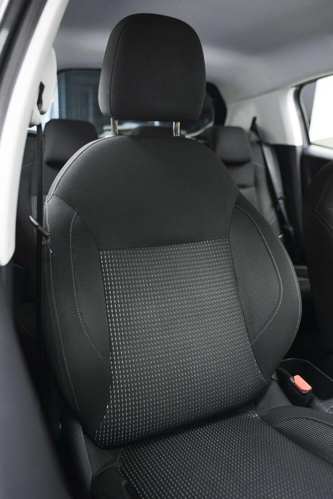 Peugeot 208 view 29