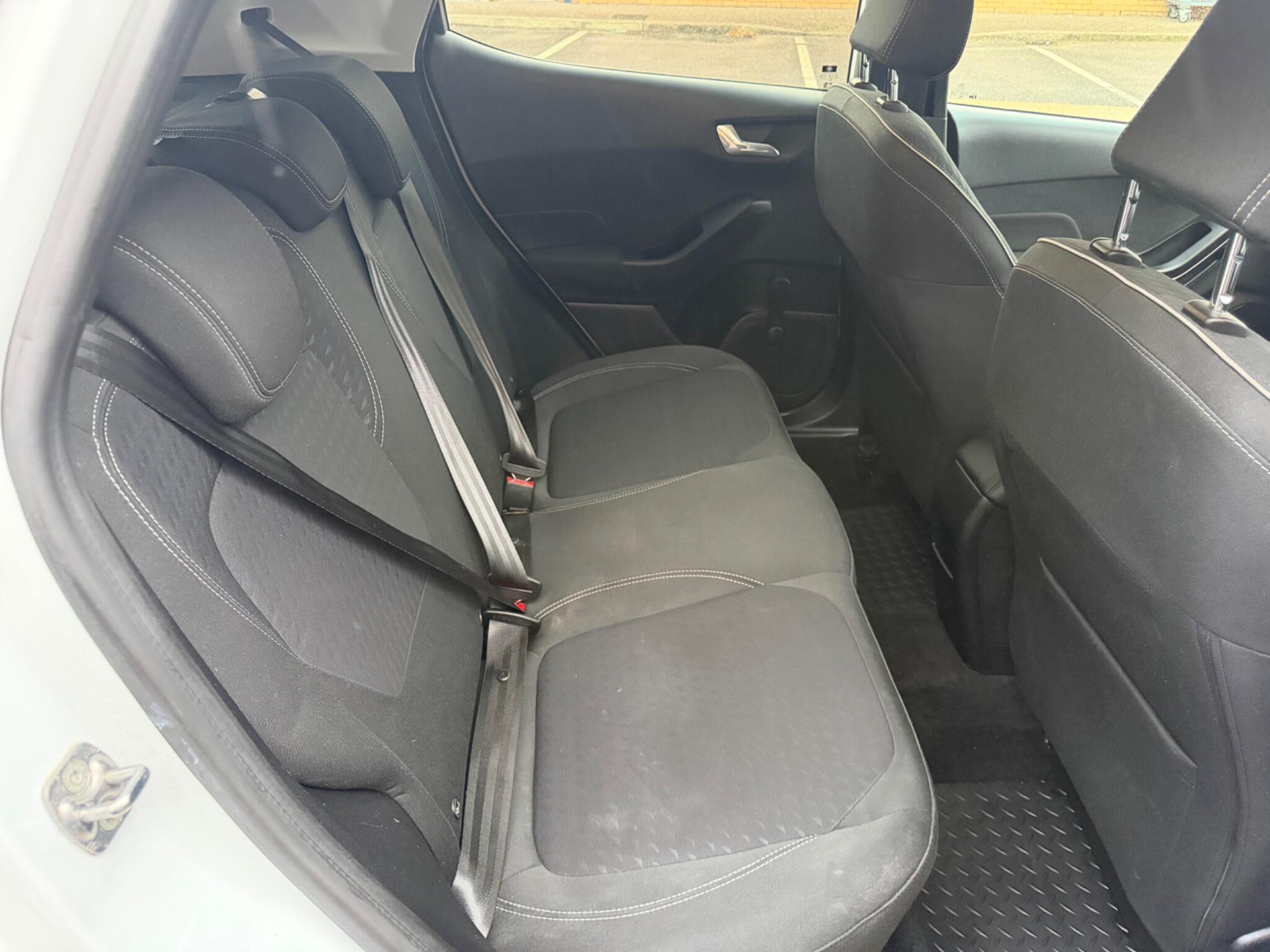 Ford Fiesta view 6
