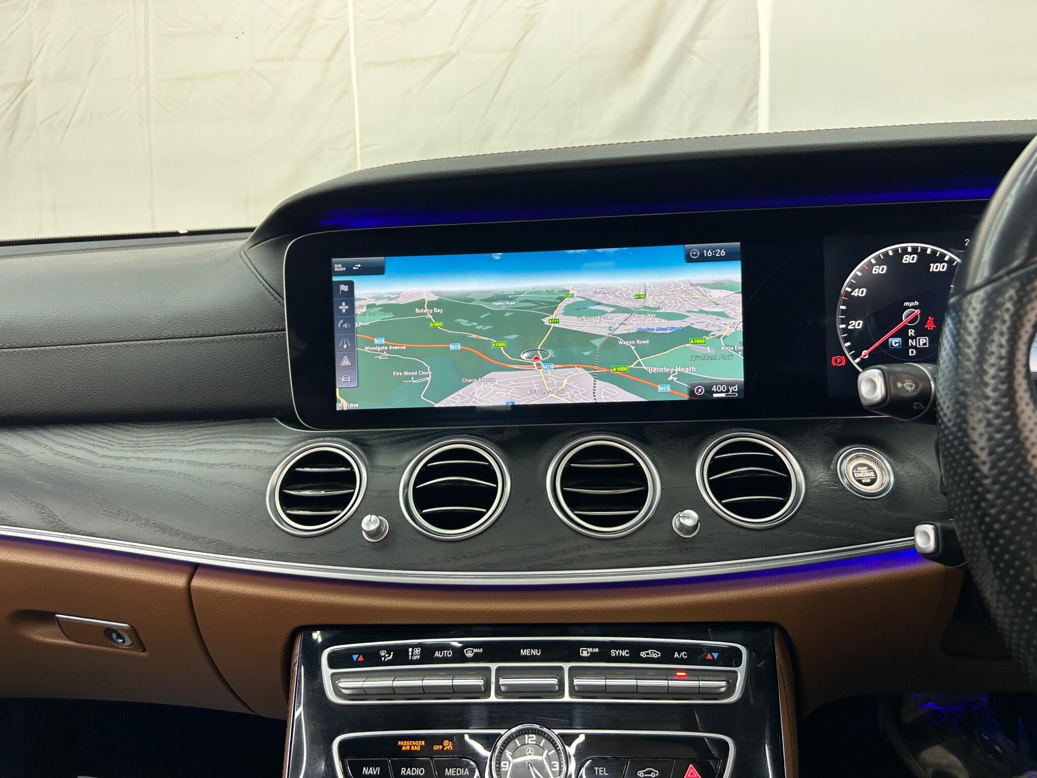 Mercedes-Benz E Class view 42