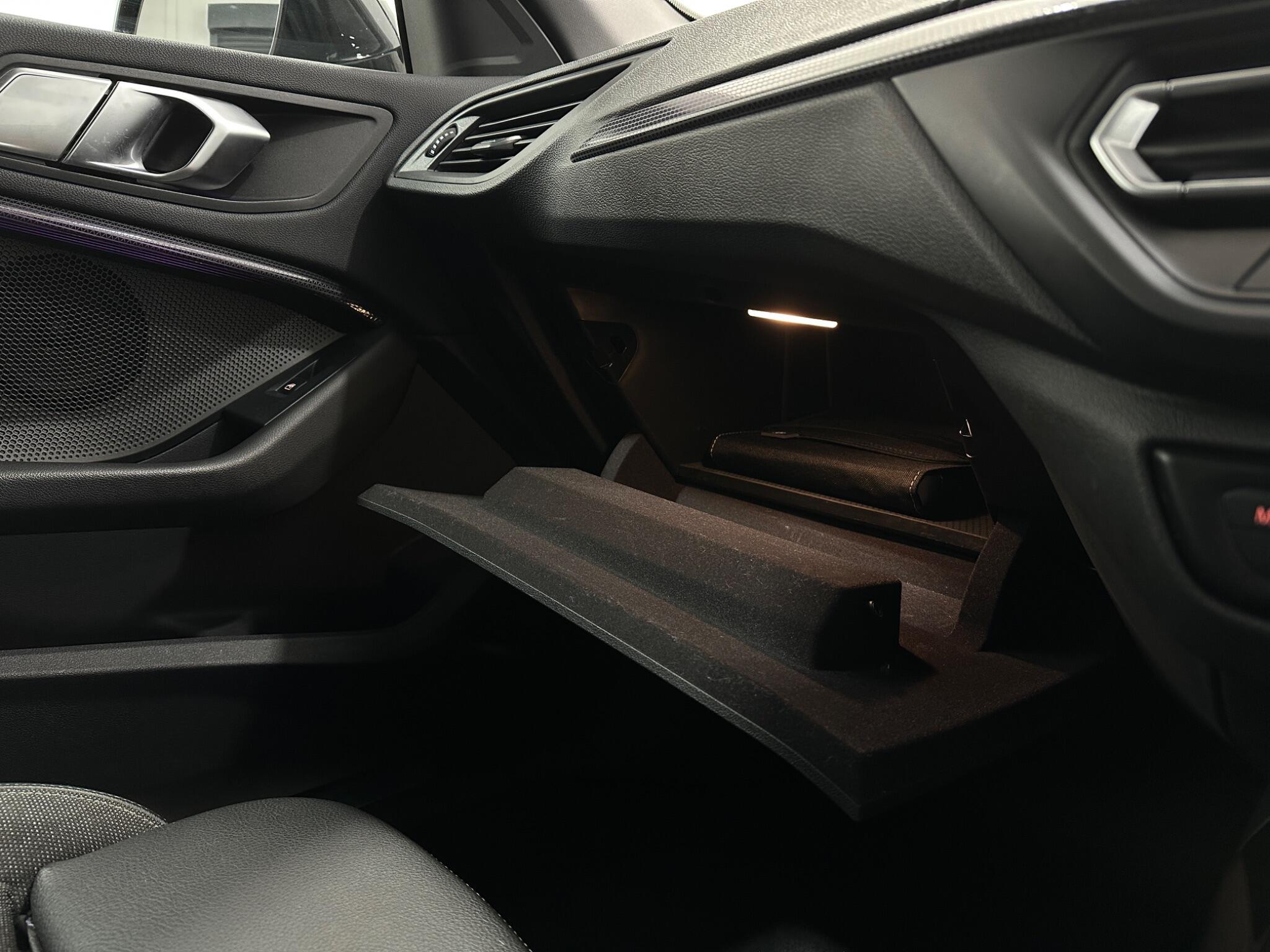 BMW 2 Series view 28