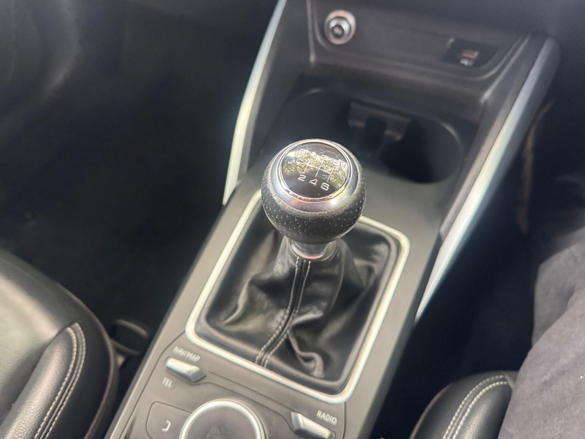 Audi Q2 view 28