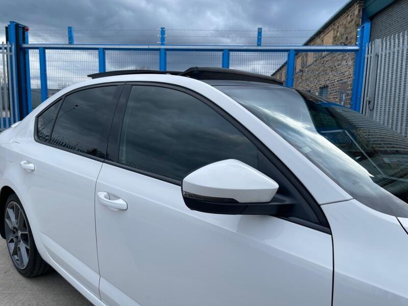2015 Skoda Octavia image 30