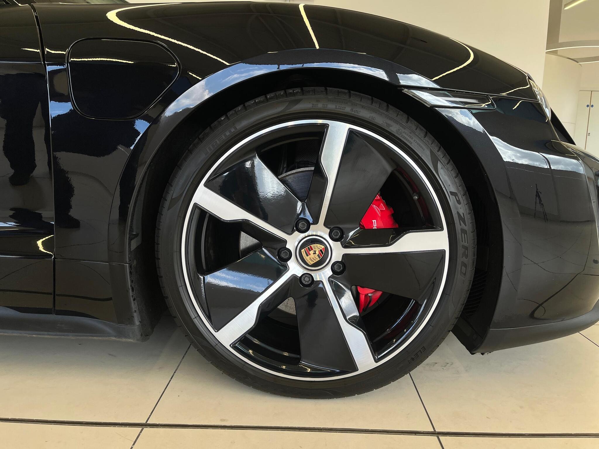 Porsche Taycan view 25